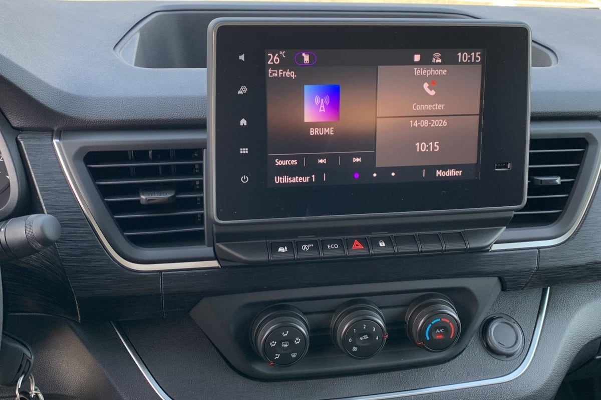 Renault TRAFIC FOURGON — photo 17