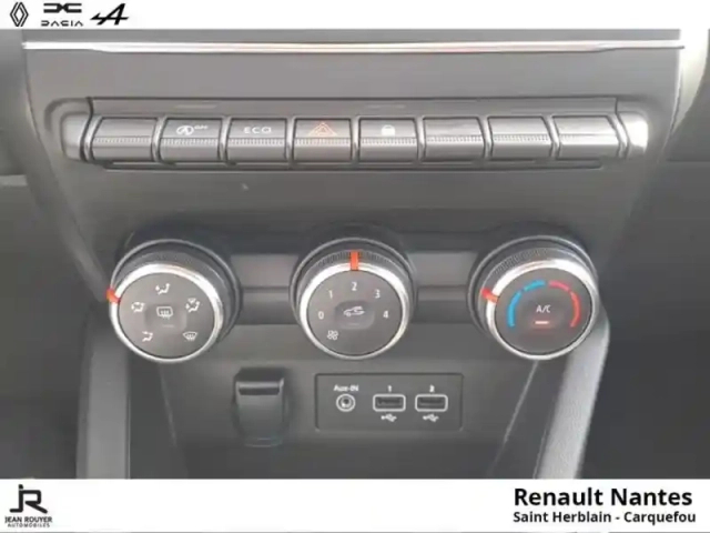 Renault Clio 1.0 tce 90ch equilibre — photo 12