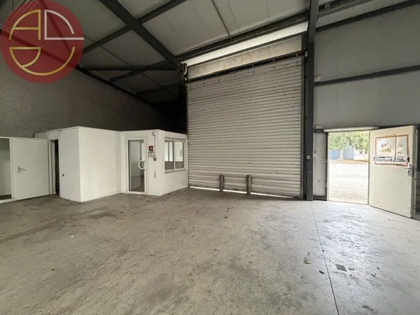 Local d’activité et entrepôt Location Fenouillet  720m² 4692€