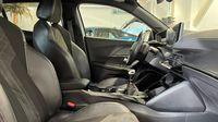Peugeot 2008 1.2 PureTech 130ch S&S GT — photo 15