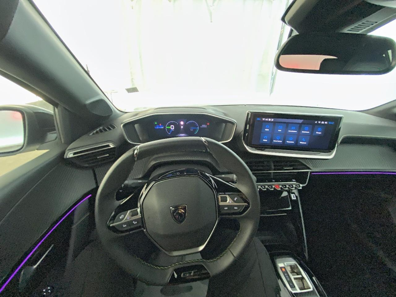 Peugeot 208 electrique 156 ch 54 kwh gt — photo 12