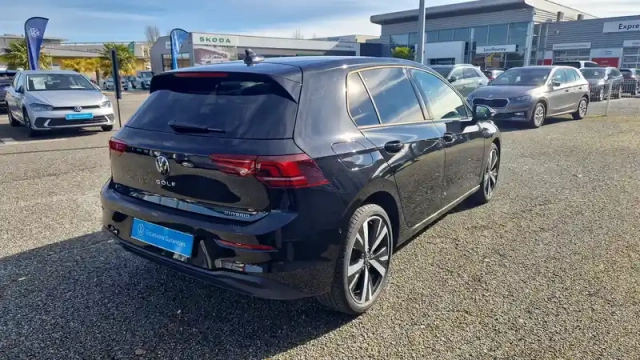 Volkswagen Golf 1.5 ehybrid 204 dsg6 — photo 5