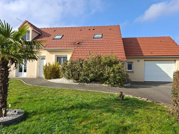 Maison 4 chambres secteur Mamers - SAint Longis, parfaitement entretenue, impasse calme, grand celli