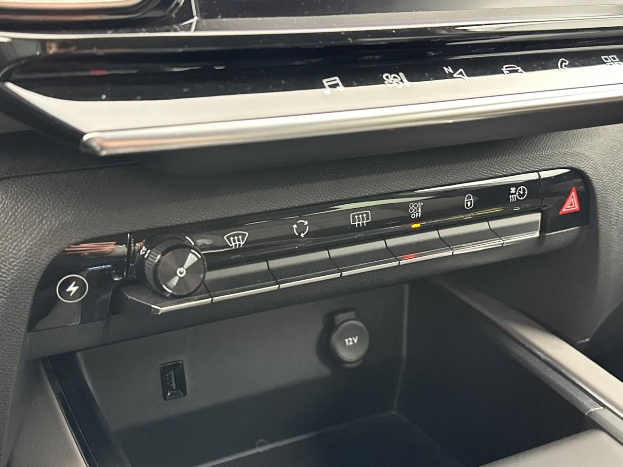 Citroën C5 Aircross hybride rechargeable 225 s&s e-eat8 c-series — photo 27
