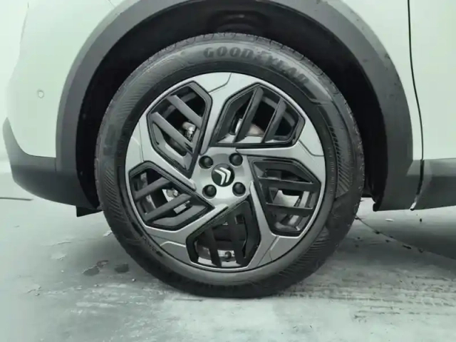 Citroën C4 puretech 130 s&amp;s eat8 c-series — photo 15