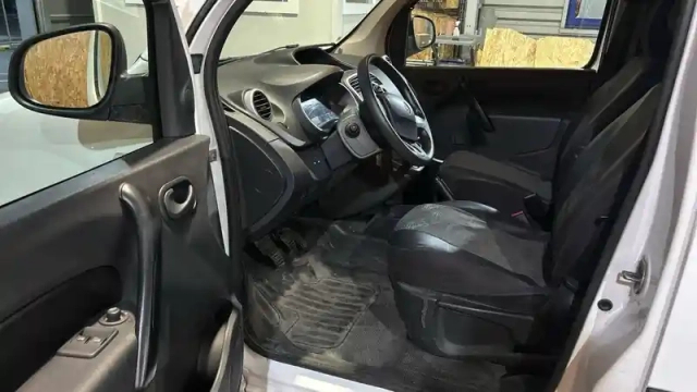 Renault Kangoo Van kangoo express blue dci 80 — photo 10