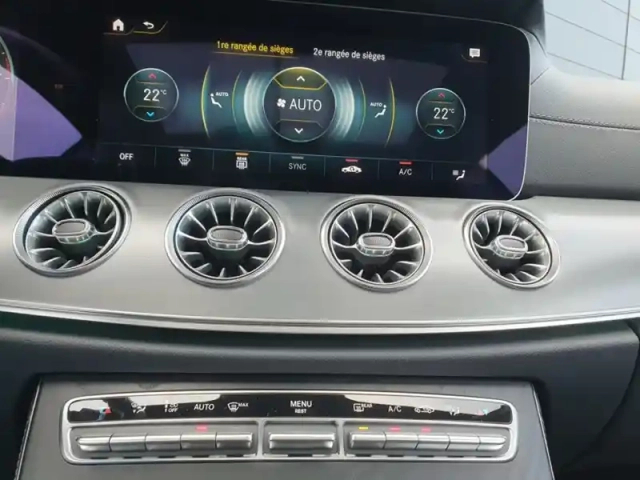 Mercedes Cla sse e 220 d amg line coupé — photo 29