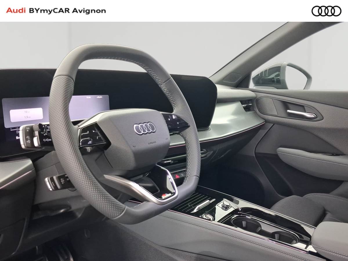 Audi Q3 Sportback e-hybrid 272 ch S tronic 6 — photo 22