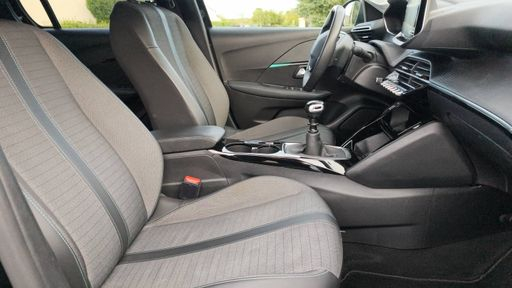 Peugeot 208 1.2 PureTech 100 - Allure – 2022 – 47629 km – Essence – Boîte Manuelle — photo 15