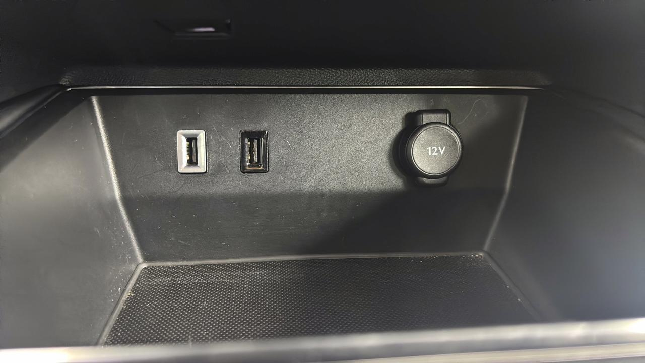 Citroën C5 Aircross hybride rechargeable 225 e-eat8 c-series — photo 24