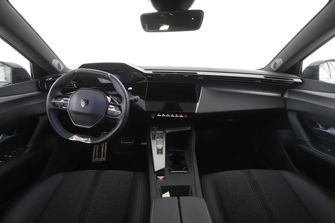 Peugeot 308 1.5 Blue-HDi GT EAT8 — photo 11