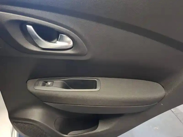 Renault Kadjar blue dci 115 — photo 27