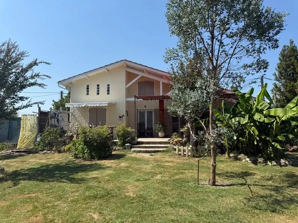 Maison de 142m2 à 2min de Monségur.