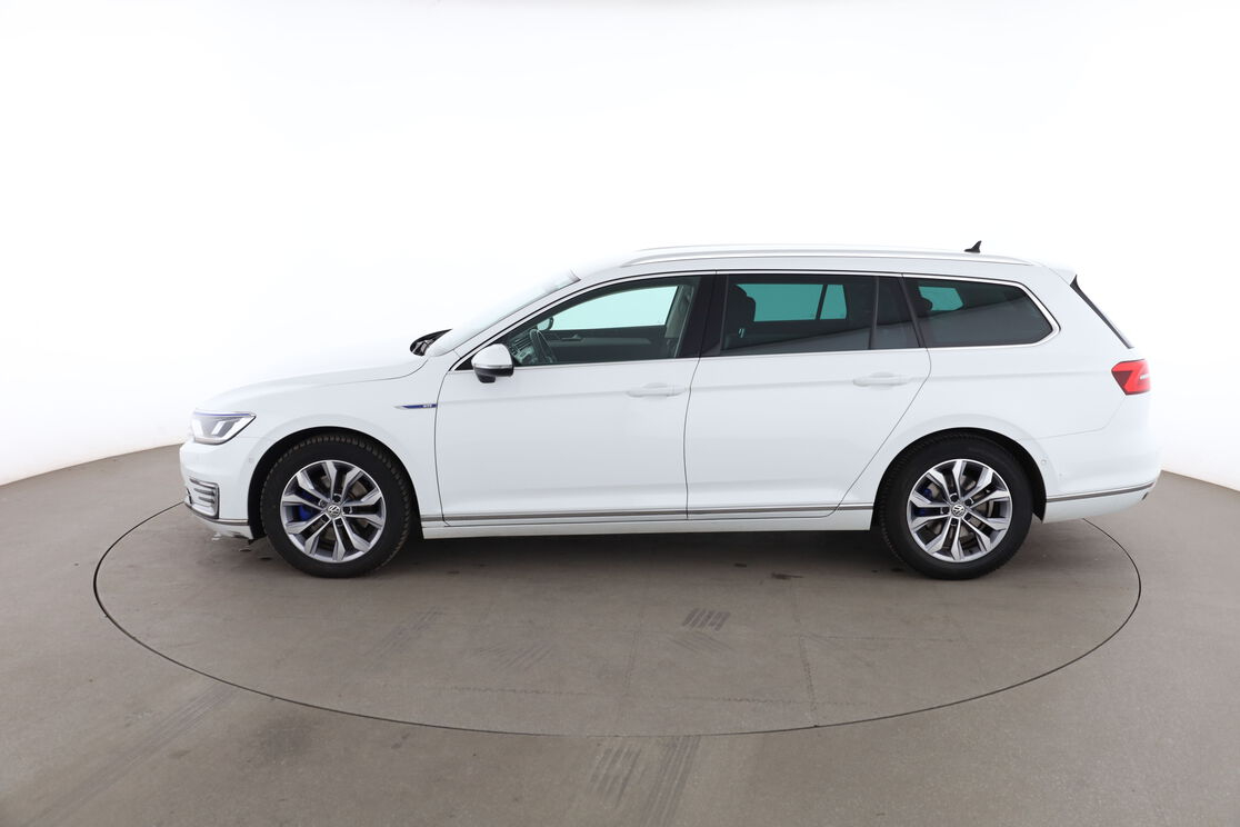 Volkswagen Passat SW 1.4 TSI GTE DSG6 — photo 2