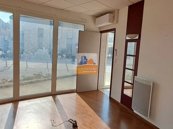 Local 62 m² BOUGUENAIS