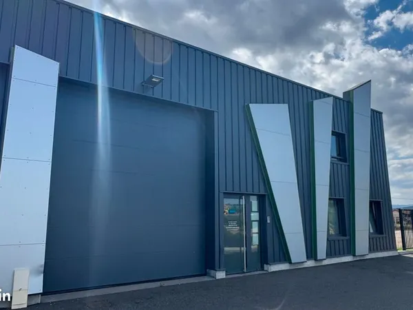à louer - bureaux / local professionnel - 162 m² - sarcey