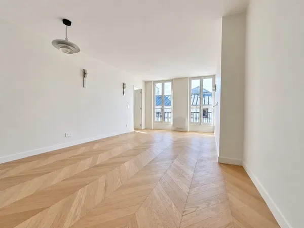 T137-2 MONTBAURON HYPER-CENTRE DE VERSAILLES APPARTEME