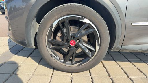 DS DS7 Crossback 1.5 BlueHDi 130 EAT8 - Performance Line Plus – 2022 – 85081 km – Diesel – Boîte Automatique — photo 19