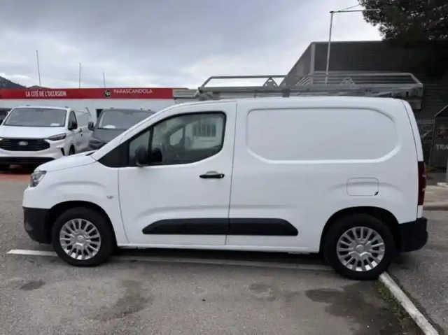 Toyota Proace city medium 100 d-4d business rc21 — photo 2