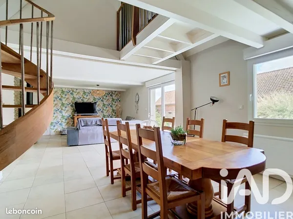 Longère 7 pièces 239 m²