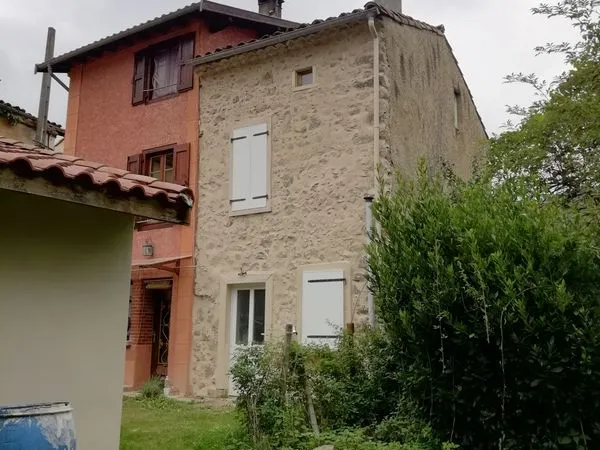Ensemble immobilier à Serres-sur-Arget - Idéal investisseur
