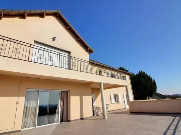 Maison 9 pièces 170 m²