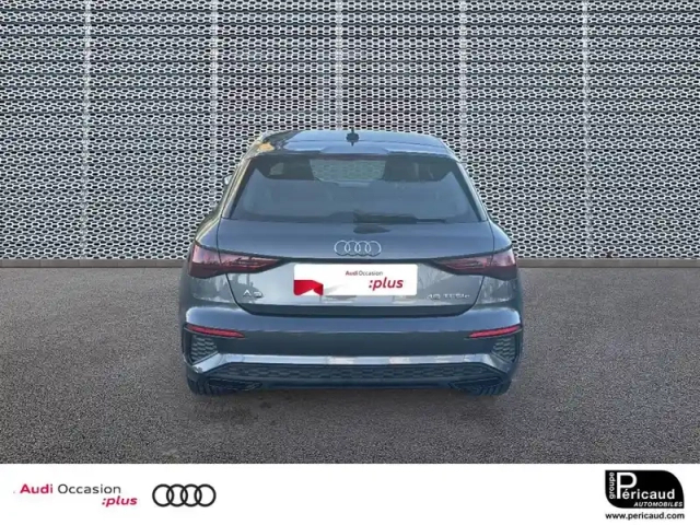 Audi A3 sportback 40 tfsie 204 s tronic 6 — photo 4