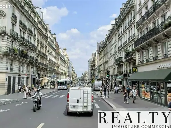 Local commercial 392 m²