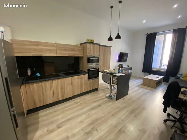 GRAND T2 meublé secteur bergson