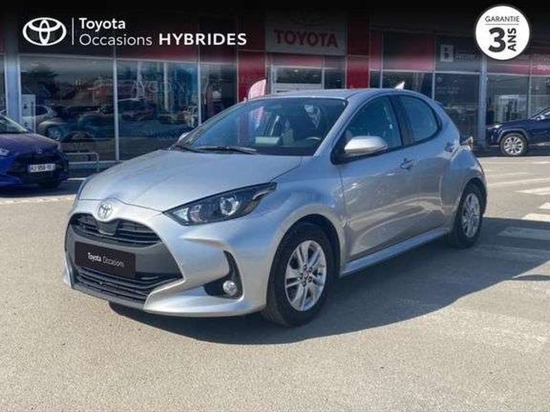 Toyota YARIS Toyota Yaris 116h Dynamic Business 5p MC24 — photo 1