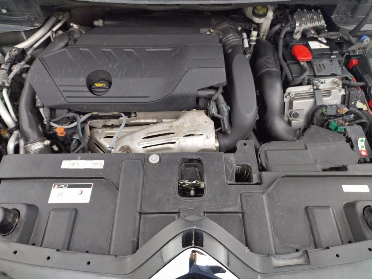 Citroën C5 Aircross hybride rechargeable 225 s&s e-eat8 feel — photo 15