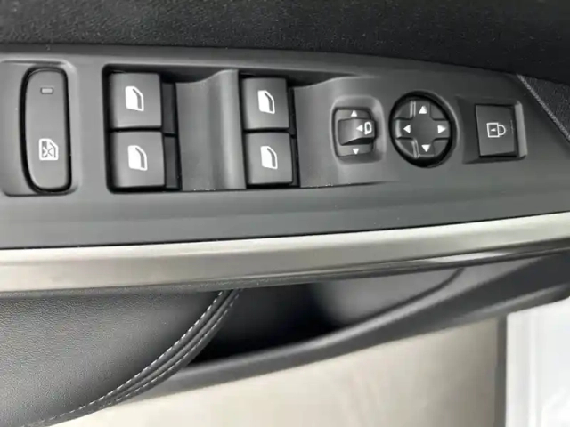 Peugeot 5008 hybrid 136 e-dcs6 — photo 52