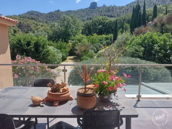 Maison 6 pièces 225 m²