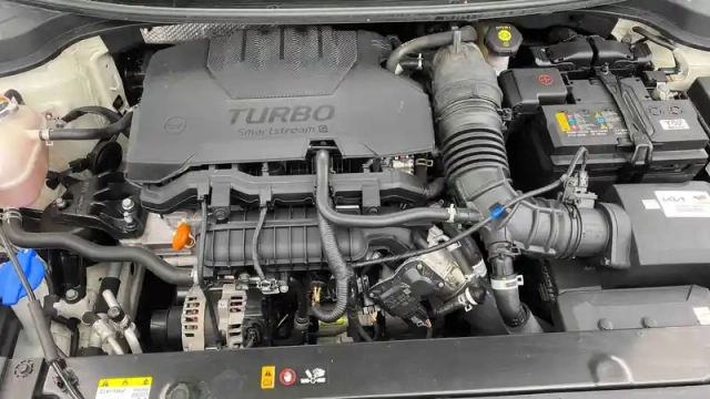Kia Stonic 1.0 t-gdi 100 ch bvm6 — photo 25