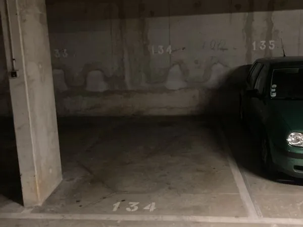 Location place de parking sous terrain - Pantin / quartier Hoche-Canal