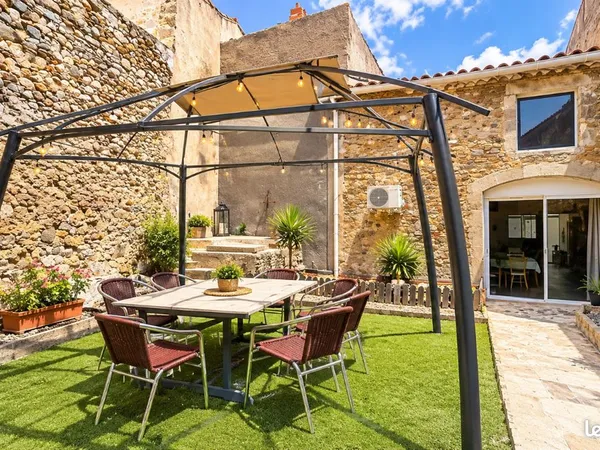 Maison azille