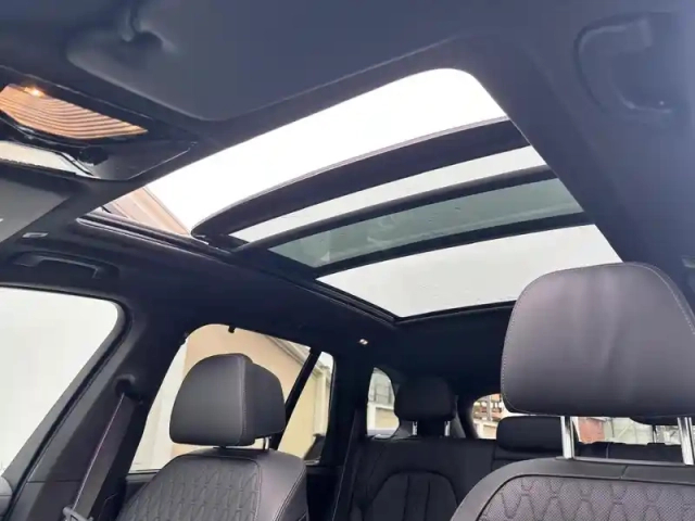 Bmw X5 xdrive50e 489ch m sport — photo 11