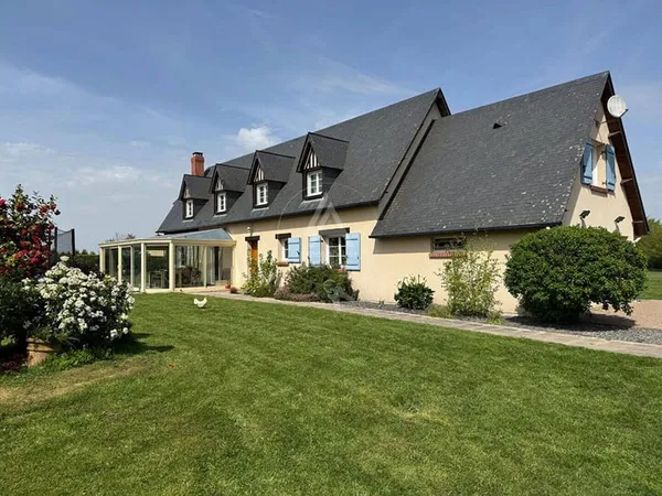 Maison 8 pièces 208 m²