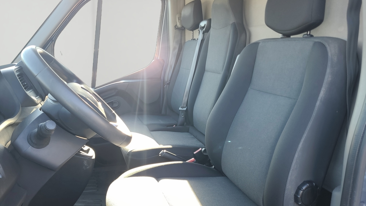 Renault MASTER FGN TRAC F3500 L2H2 BLUE DCI 150 — photo 11