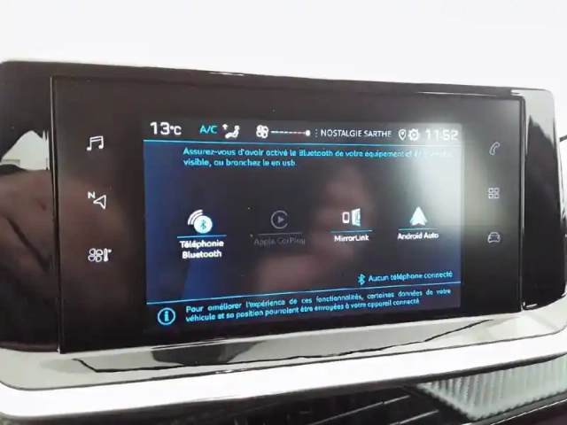 Peugeot 208 puretech 75 s&amp;s bvm5 — photo 36