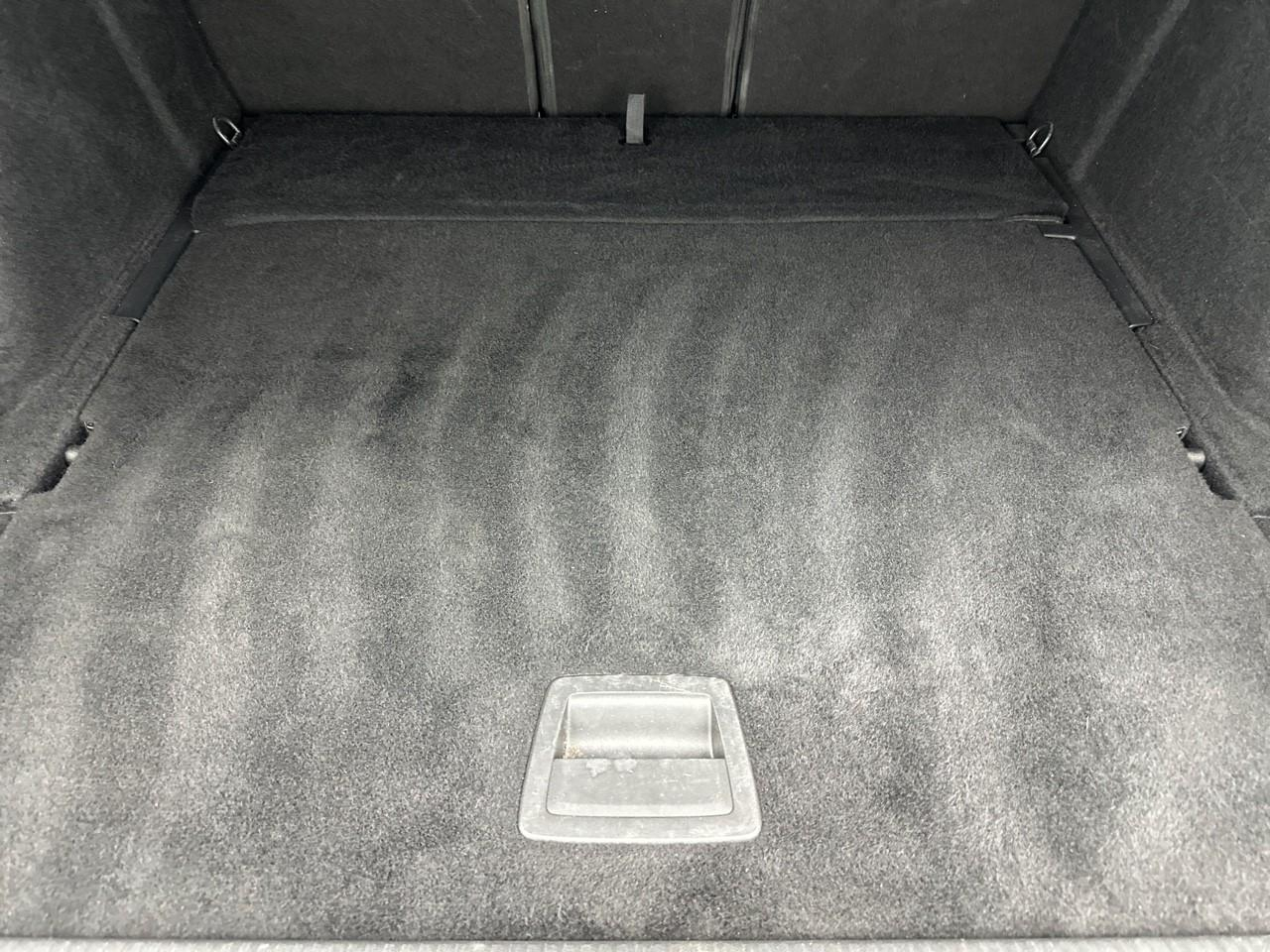 Peugeot 308 sw puretech 130ch s&s eat8 allure pack — photo 6