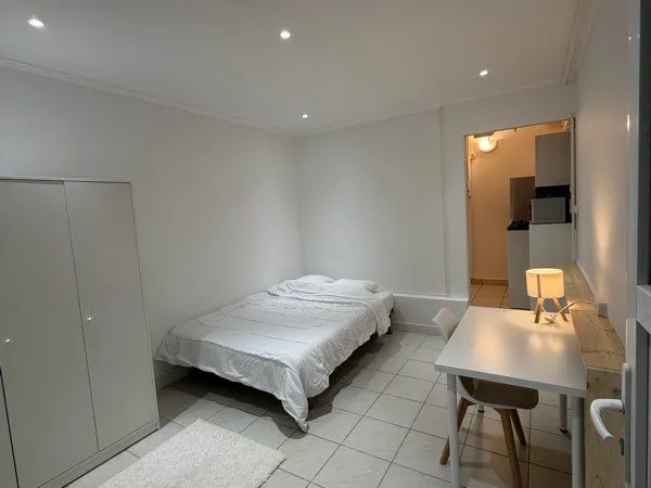 Studio meublé rénové 18m2 à FONTAINES S/S
