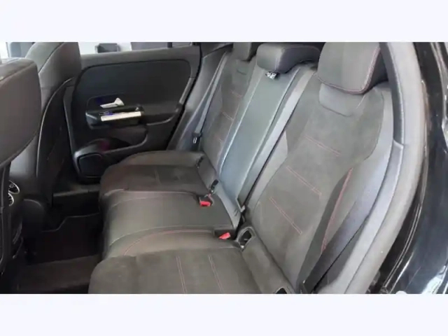 Mercedes Gla 250 e amg line — photo 20