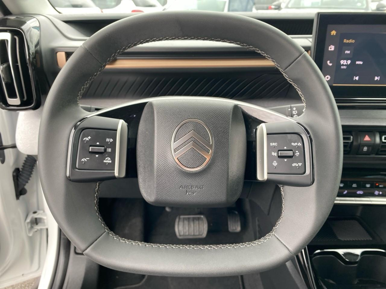 Citroën C3 Aircross 1.2 hybride 145ch plus e-dcs6 — photo 15