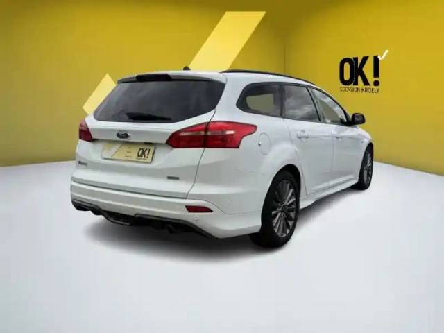 Ford Focus 1.5 ecoboost 182 st-line — photo 4