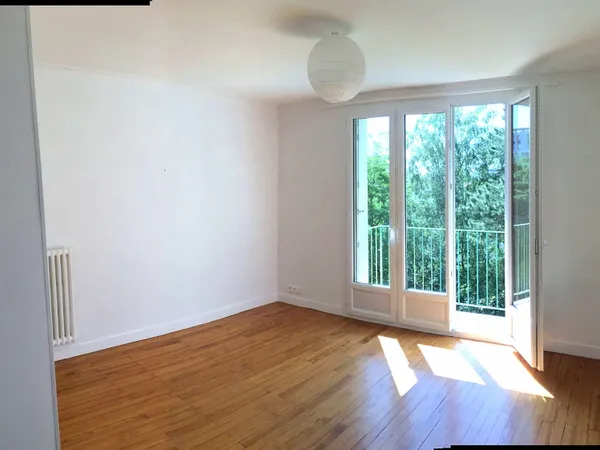 Loue appartement 54m², quartier procé - 2 chambres, Nantes (44), avec place de parking couverte et c