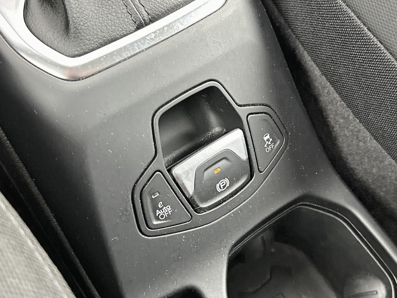 Jeep Renegade 1.5 turbo t4 130 ch bvr7 e-hybrid summit — photo 30