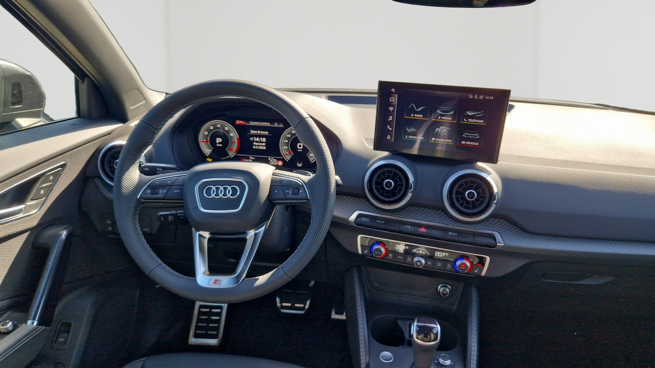 Audi Q2 35 TFSI 150 S tronic 7 — photo 23