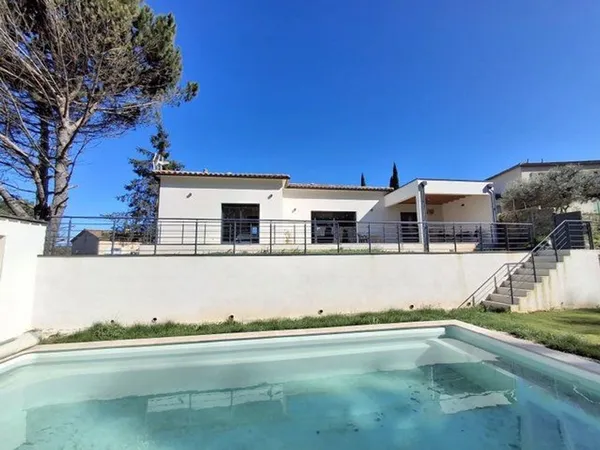Maison de luxe 8 pièces 138 m²
