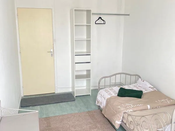 Chambre en colocation disponible
